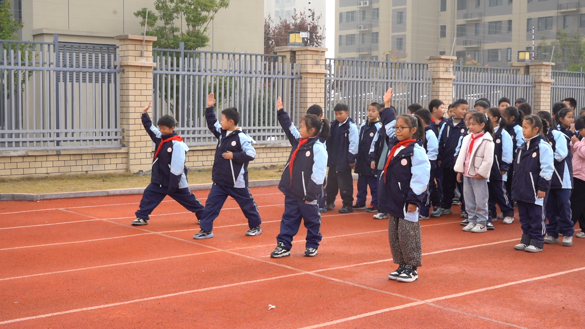 滁州市定远县东兴路小学-AI智慧操场
